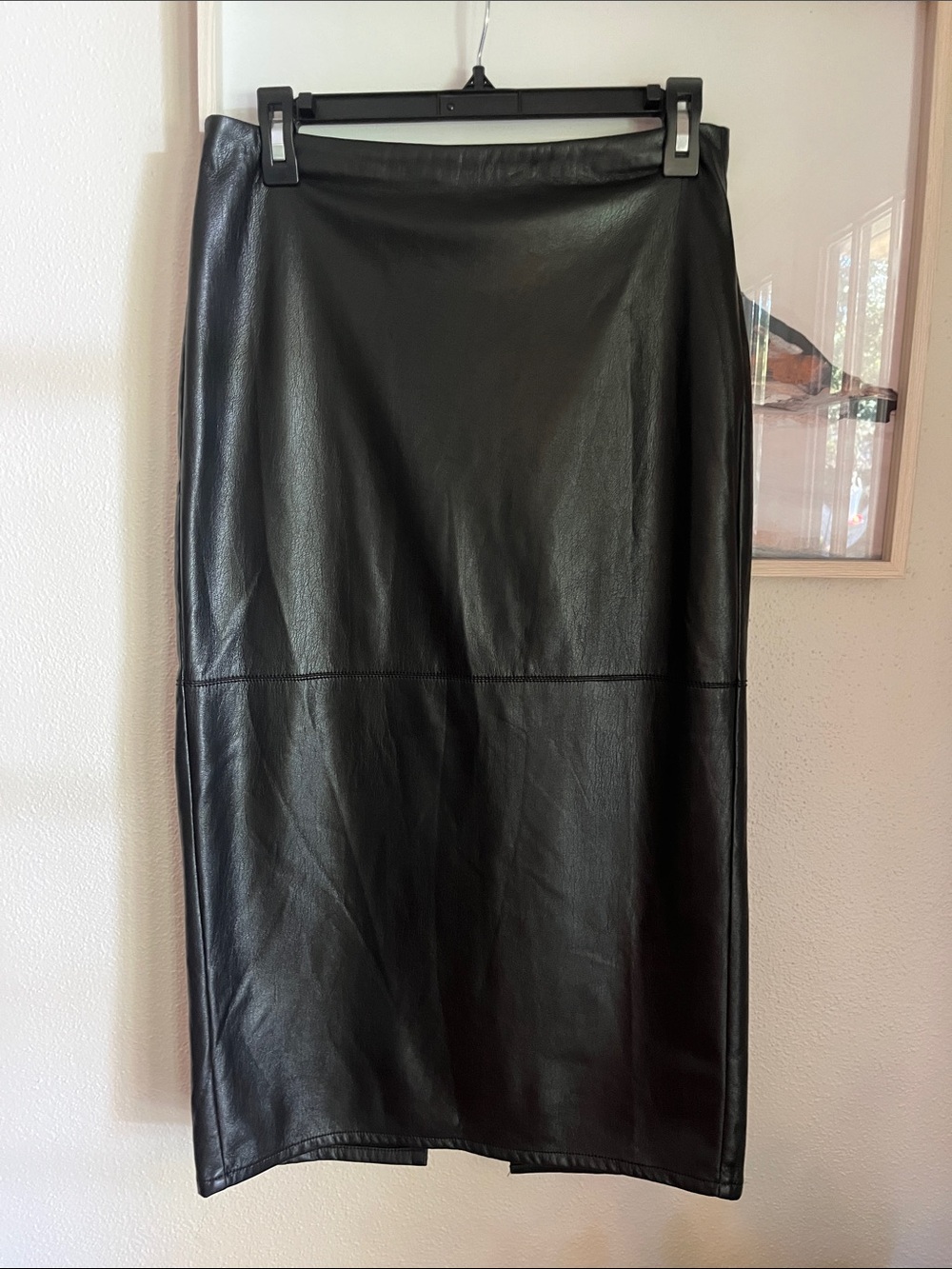 Good American Black Faux Leather Midi Skirt